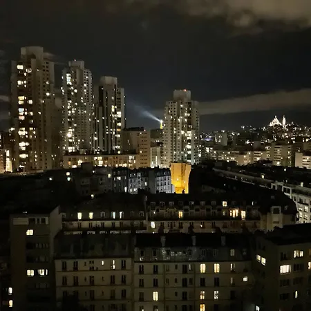Chic Parisian Sacre Coeur Views *